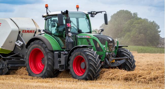 Rolnicy blokują Europę, przewoźnicy domagają się przejazdu 