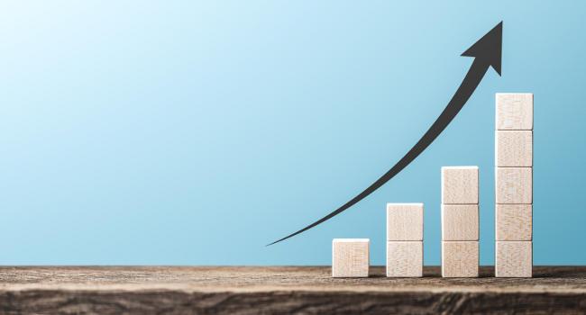 Rekordowy wzrost rejestracji osobówek i dostawczaków