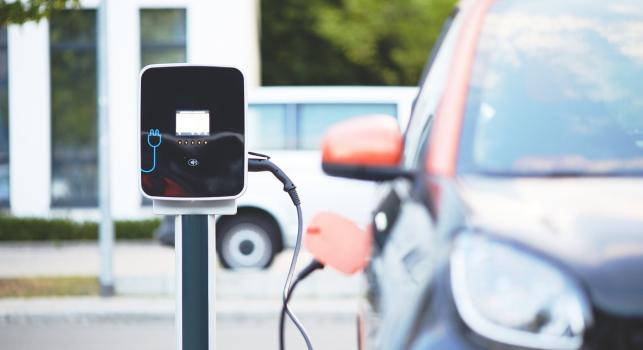 Elektryfikacja transportu spowolniła, ale przyspieszy