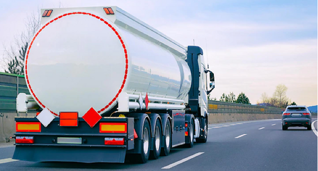 Transport bez klauzuli paliwowej? Fundujesz sobie rosyjską ruletkę