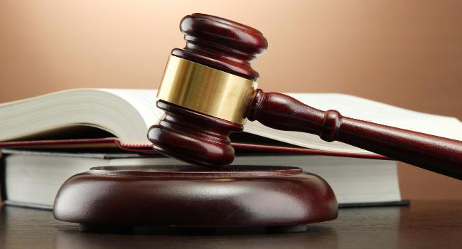 Eksperci: urzędy łamią prawo UE i blokują polskie firmy